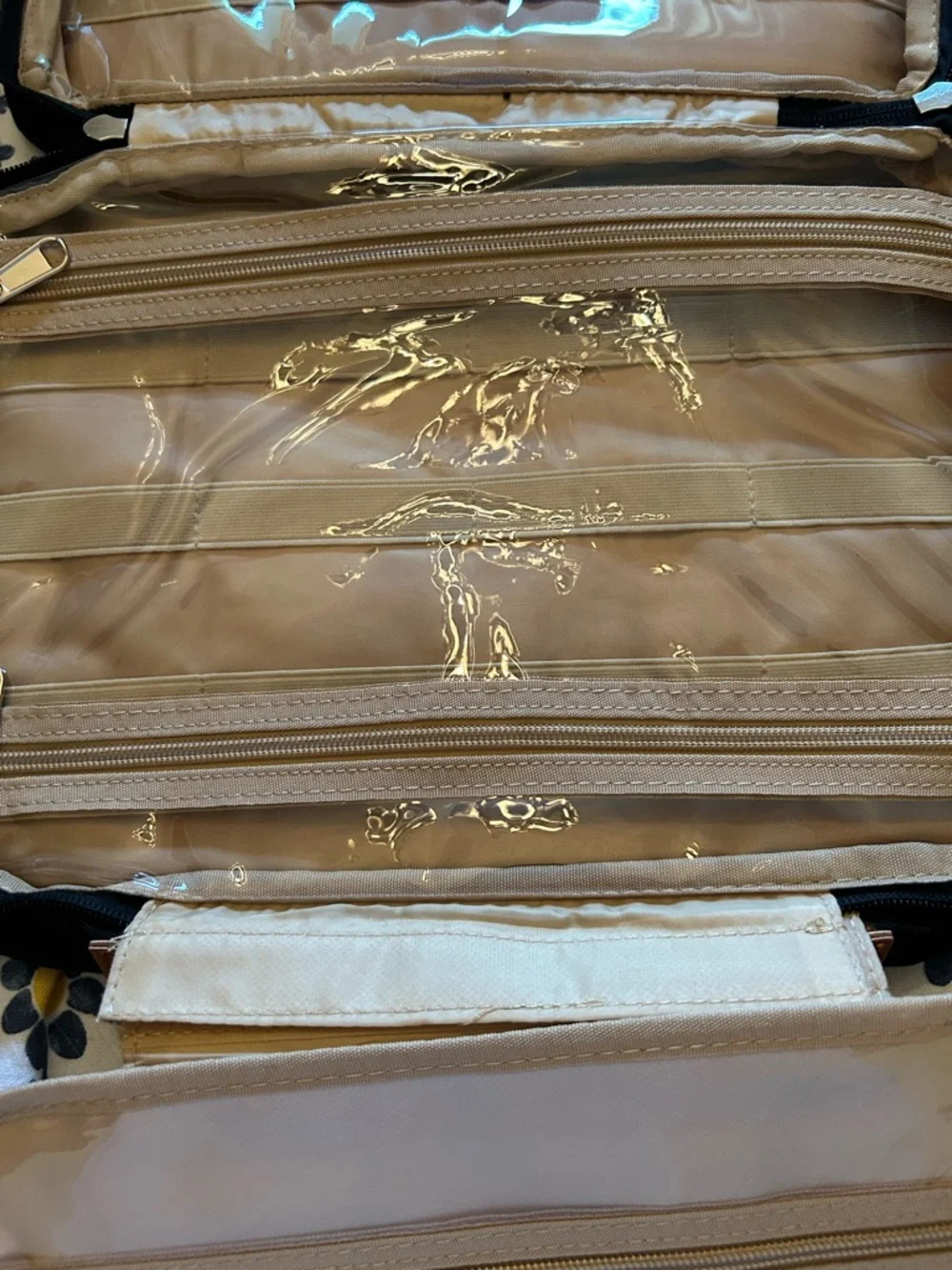 Travel Hanging Toiletry Bag for Women With Jewelry Compartment - Picture 9 of 13